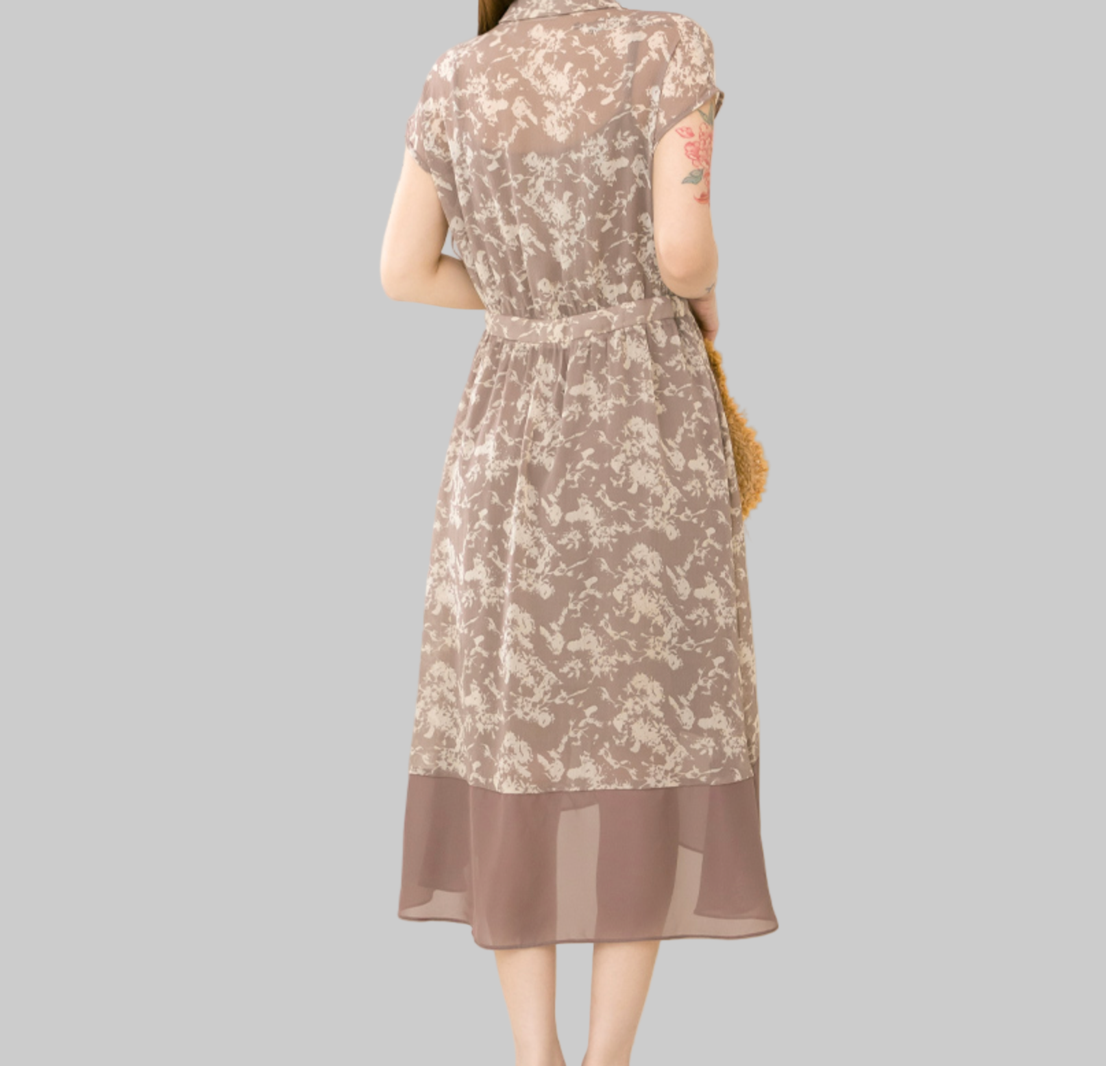 Vestido Camisero de Doble Capa: Estilo, Comodidad y Versatilidad