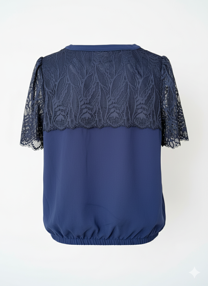 Blusa Romántica de Encaje Floral