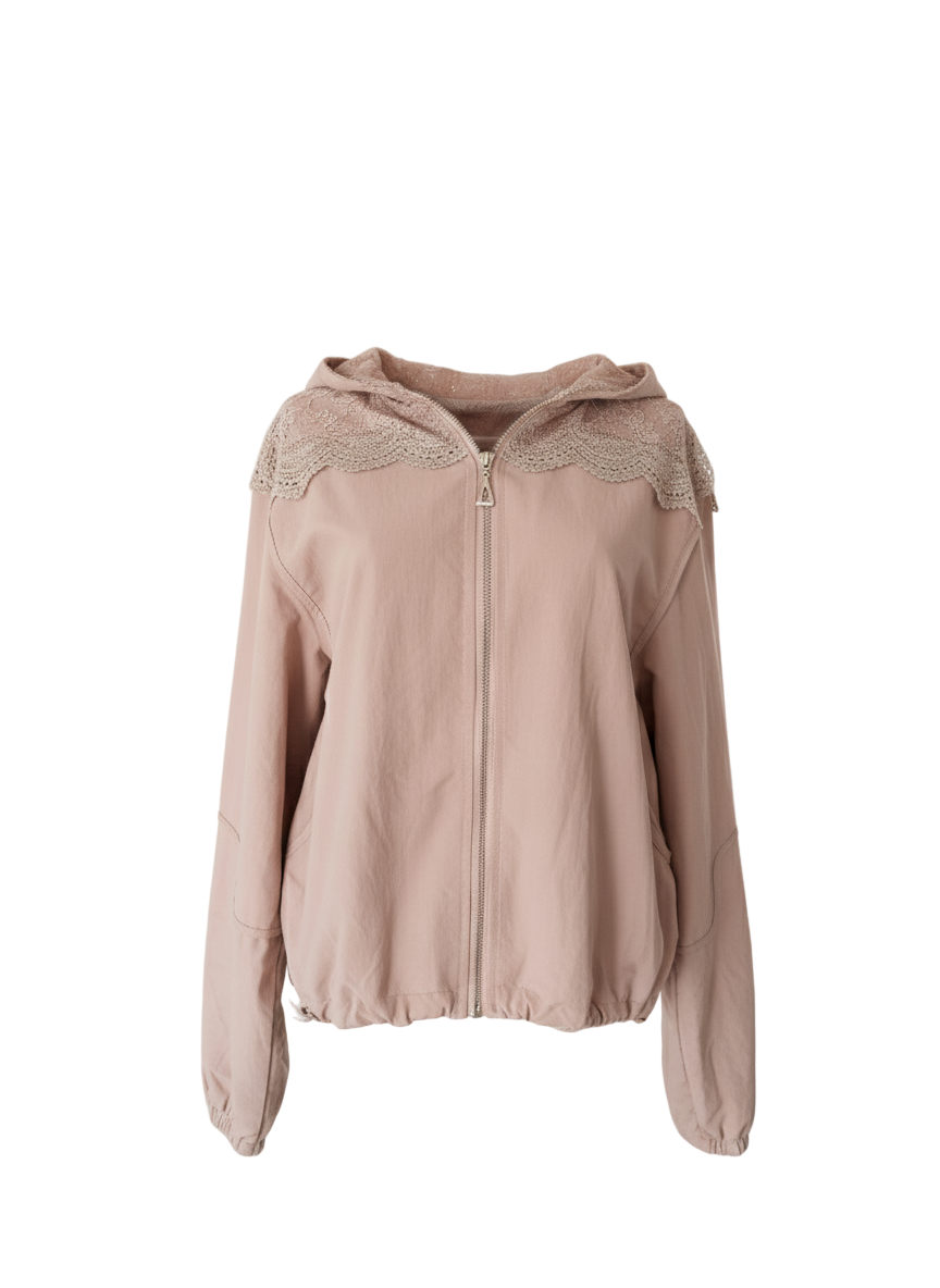 Chaqueta Romántica con Capucha: Confort y Encaje Floral